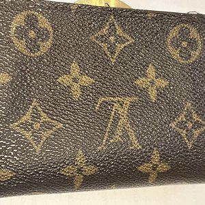 Louis Vuitton French Kiss-Lock Small Wallet